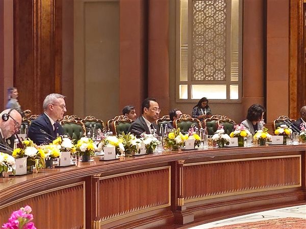 وزير الاتصالات: نتعاون مع الدول الأفريقية والعربية لتعظيم أثر مشروعات الذكاء الاصطناعي