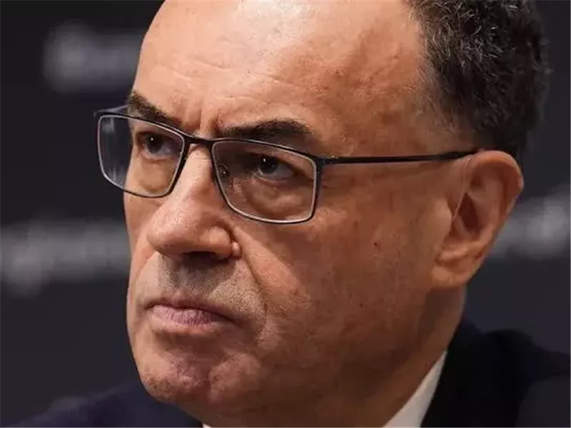 أندرو بيلي محافظ