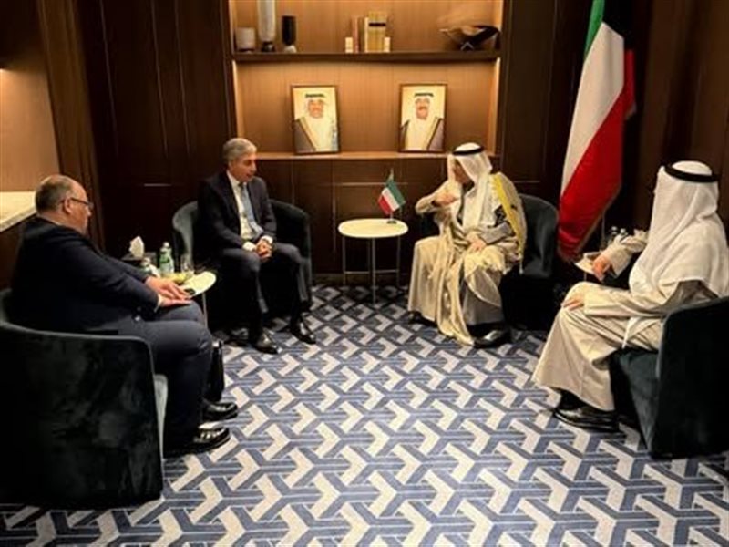 الوزيران أثناء اللقاء