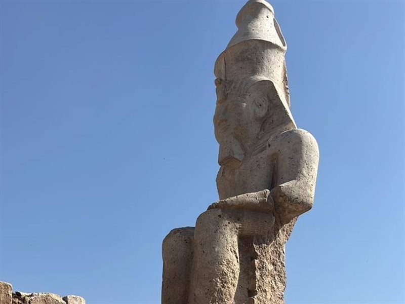 الملك رمسيس الثاني