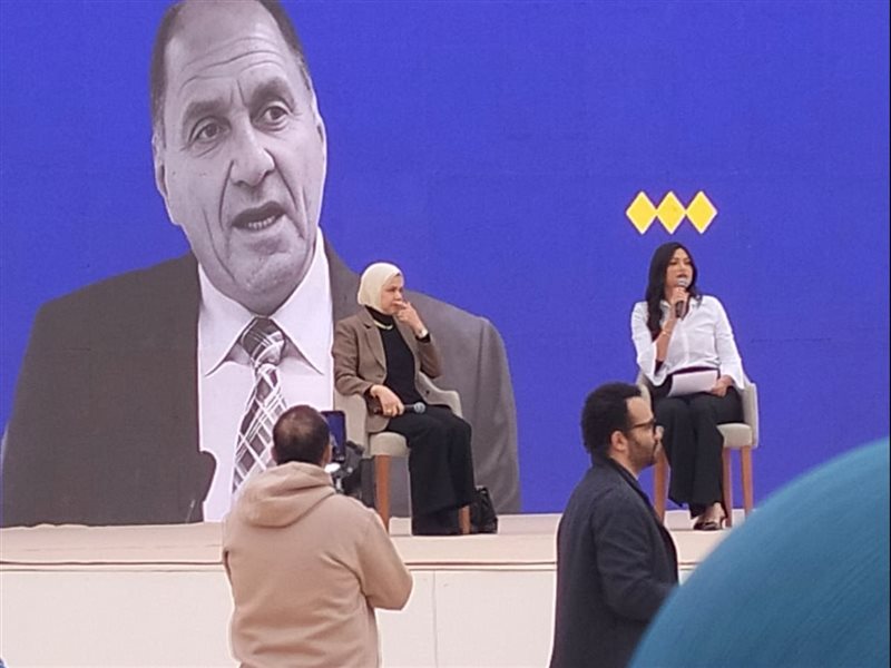 خلال اللقاء 