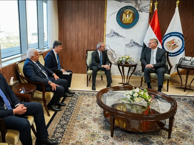 خلال اللقاء