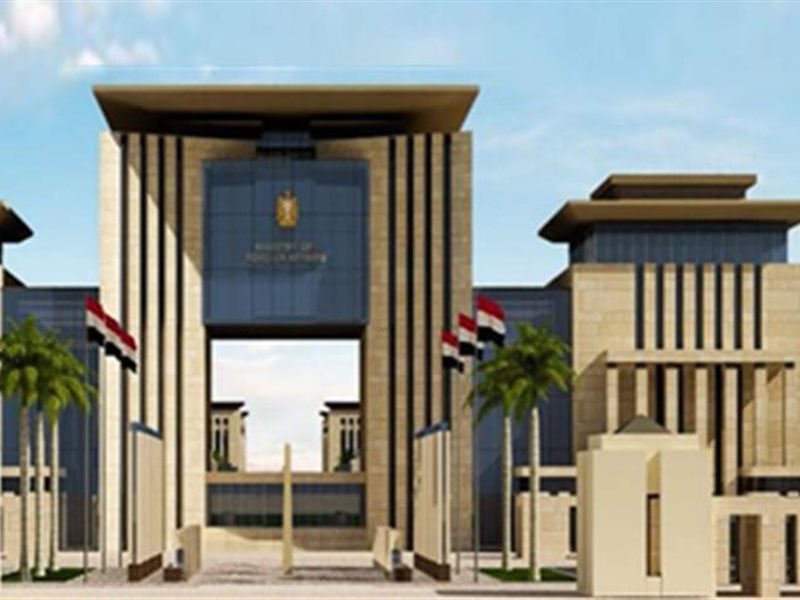 القابضة للتشييد 