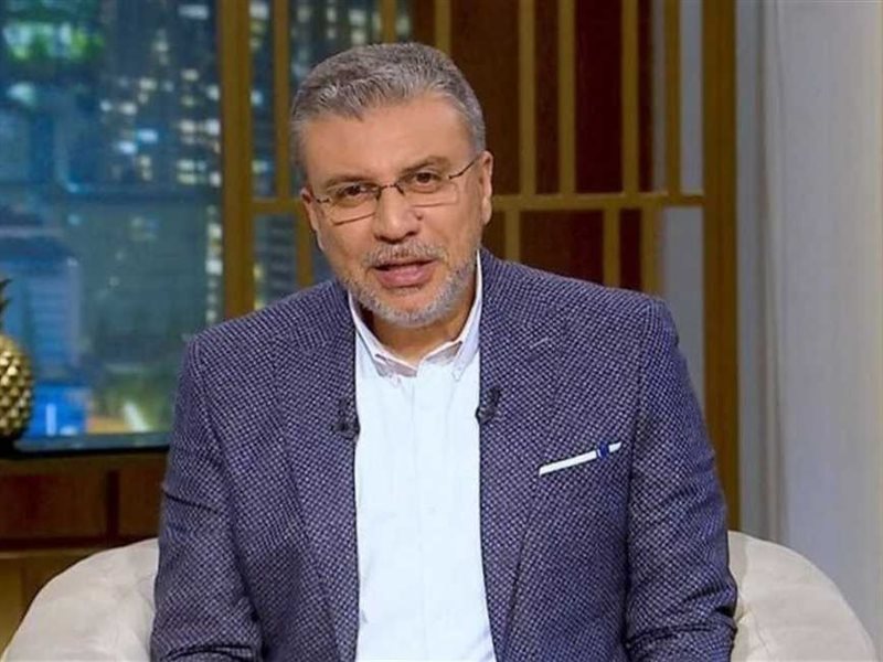  الإعلامي عمرو الليثي