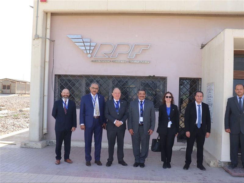 خلال الزيارة