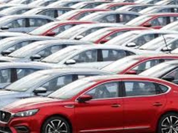 هبوط مبيعات سيارات البنزين في أوروبا وارتفاع نظيرتها الكهربائية