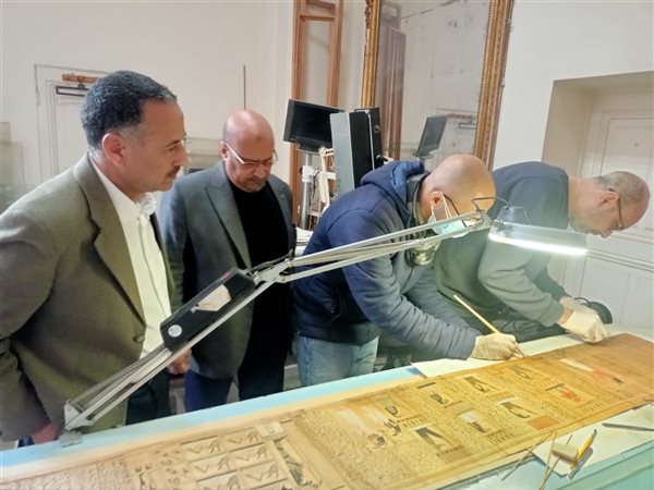 عقوبات إدارية تلاحق المقصرين في ترميم بردية الكاتب أوسر حات مس بالتحرير