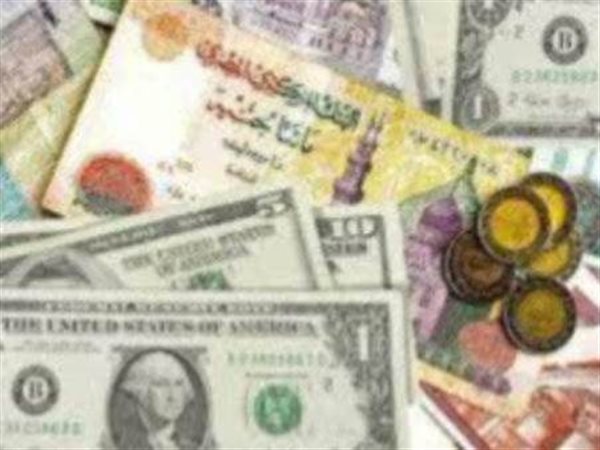 الدولار يكسر حاجز الـ 48 جنيهًا في البنوك المصرية لأول مرة منذ أشهر