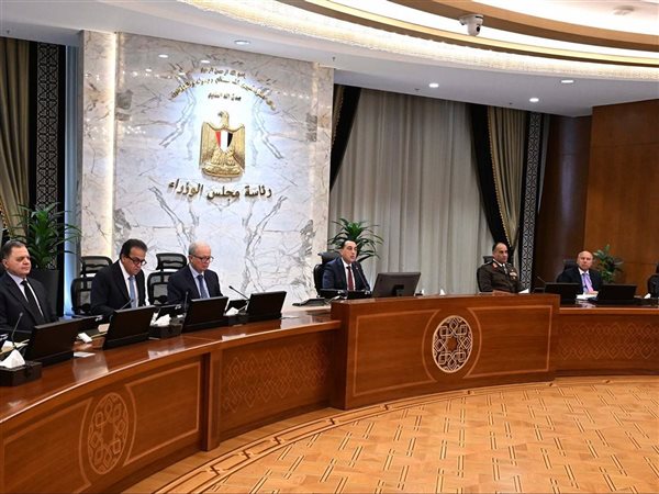 من مكتبة الأزهر إلى 