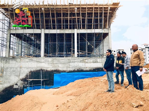 رئيس جهاز حدائق العاصمة يتفقد تنفيذ مشروعات المرافق بالمدينة