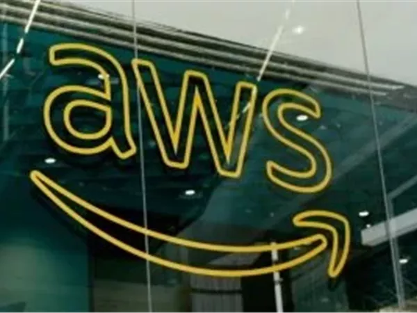 أعطال مفاجئة في سحابة أمازون بالخليج.. انقطاع كهرباء يربك مراكز بيانات الإمارات والبحرين