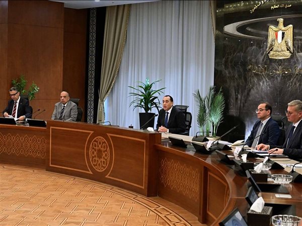 مدبولي: لا أزمة دولارية.. ولا انقطاع للكهرباء.. ونواجه المحتكرين بـ 