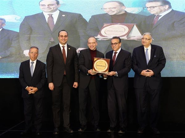 وزير الصحة يطلق الاستراتيجية الوطنية للموارد البشرية في احتفالية يوم الطبيب المصري