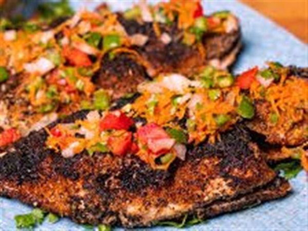 استقرار ملحوظ في أسعار الأسماك والمأكولات البحرية بالأسواق المصرية اليوم الجمعة