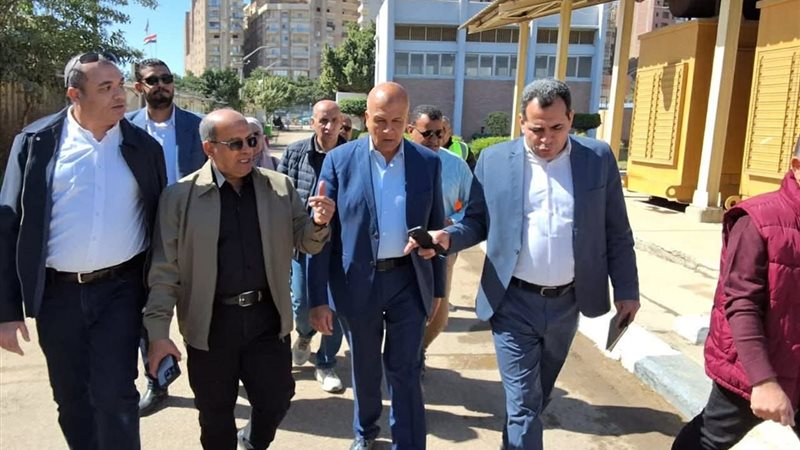 نائب وزير الإسكان 