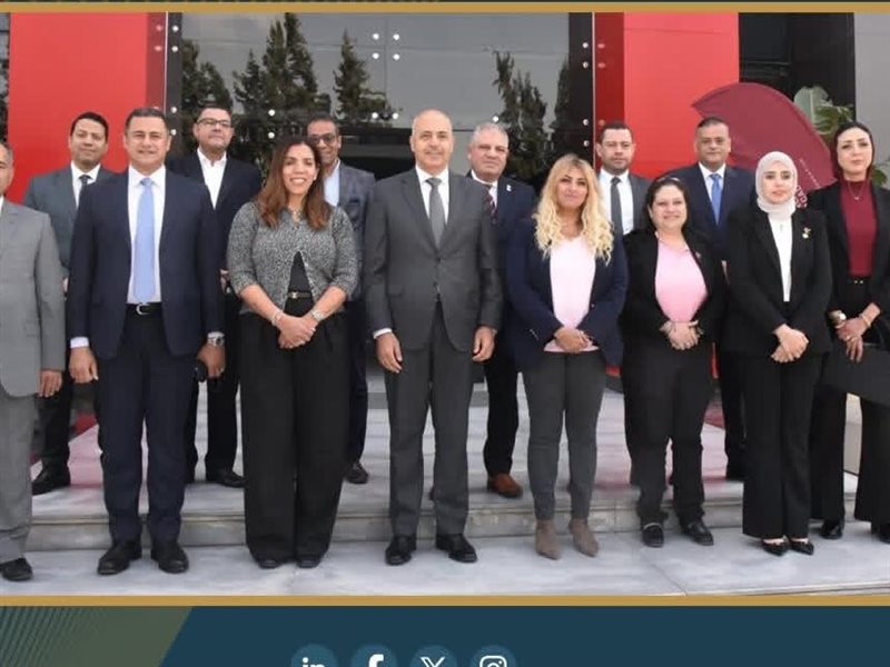 خلال التوقيع 