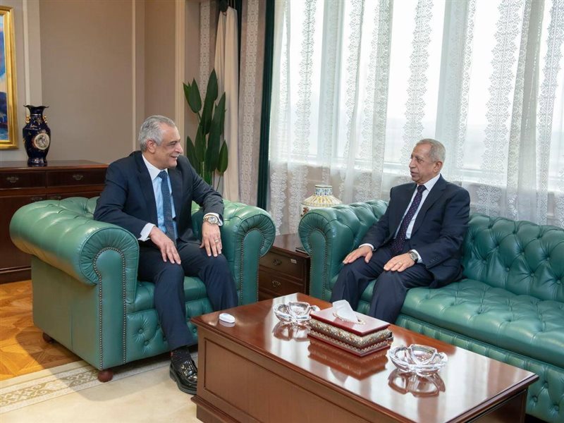 وزير الإنتاج الحربي