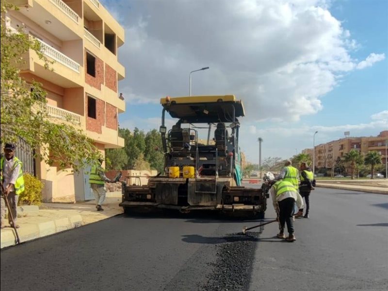 رصف الطرق بالشروق