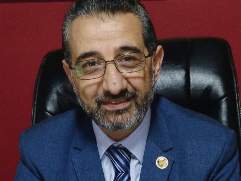 دكتور عمرو السمدوني