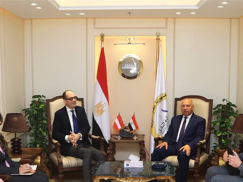 اجتماع وزير النقل