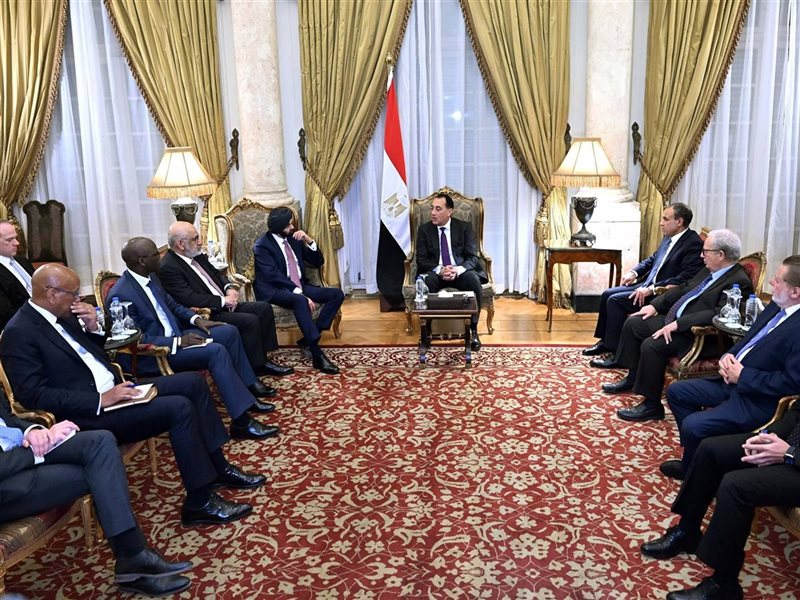 لقاء رئيس الوزراء ومجموعة البنك الدولي