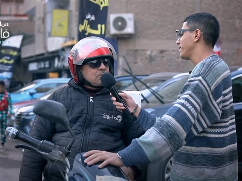 احد العاملين بتوصيل