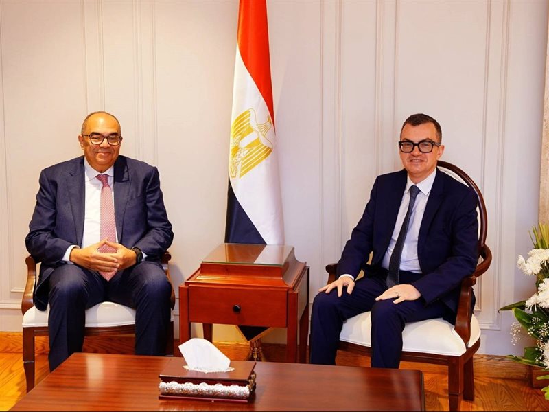  أحمد رستم، وزير