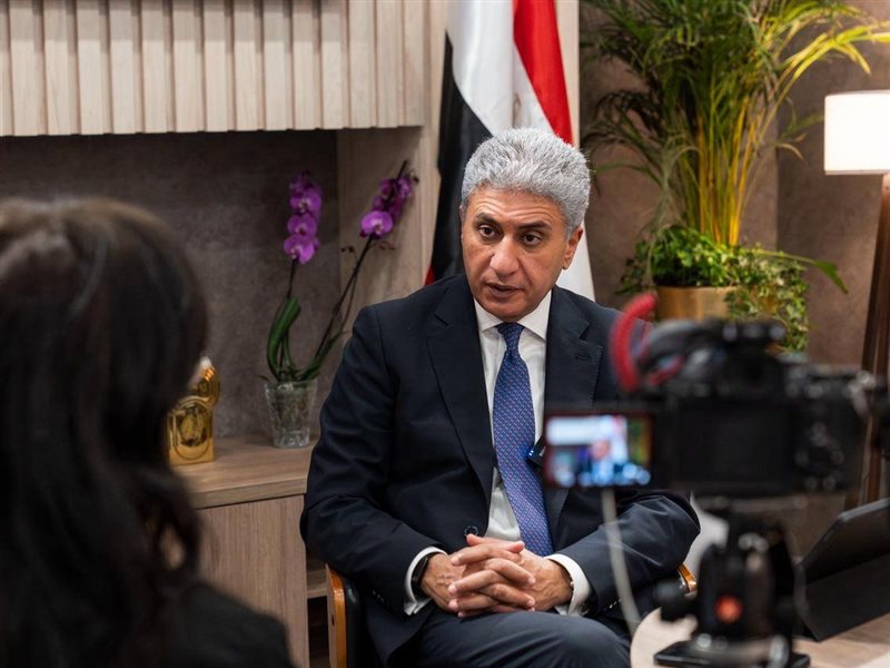  شريف فتحي، وزير