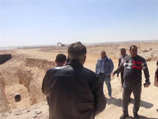 73 % نسبة تنفيذ أعمال المرافق بالمنطقة الصناعيه بالتوسعات الجنوبية بسوهاج الجديدة