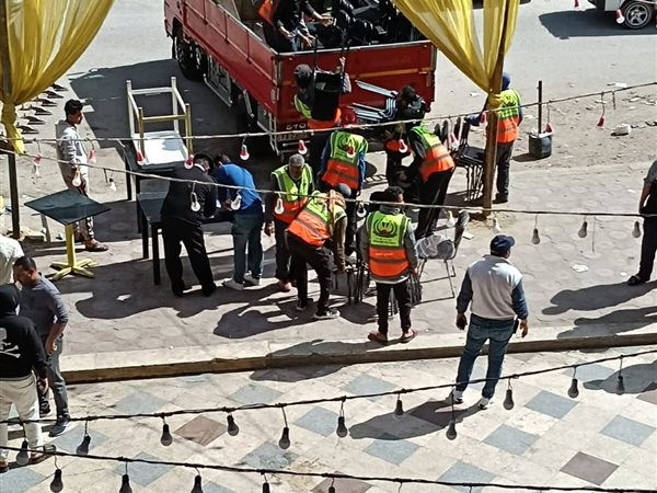 حملة لتنفيذ قرارات غلق وتشميع للأنشطة المخالفة بمنطقة الحصري بمدينة 6 أكتوبر