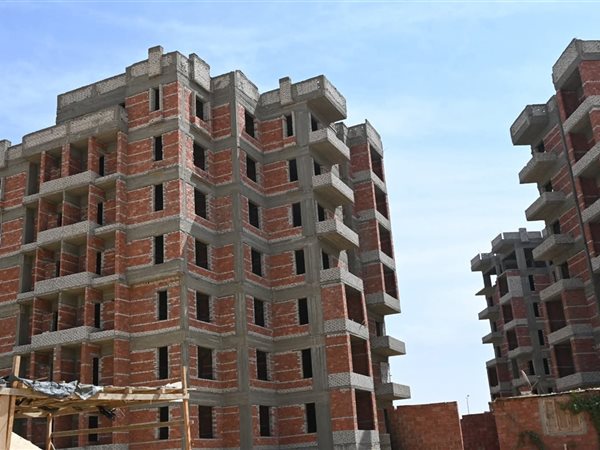 الانتهاء من تنفيذ 61% من مشروع «ديارنا» بالعاشر من رمضان 