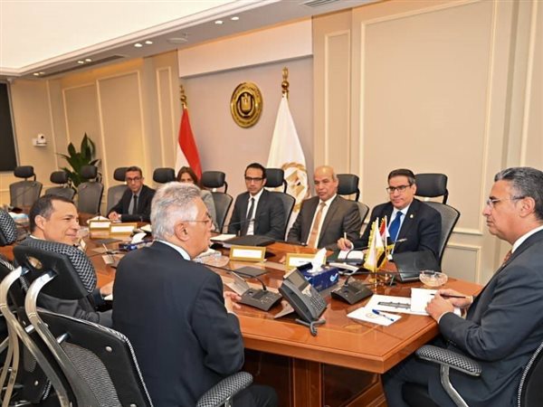 وزير التموين: توطين صناعة الصوامع