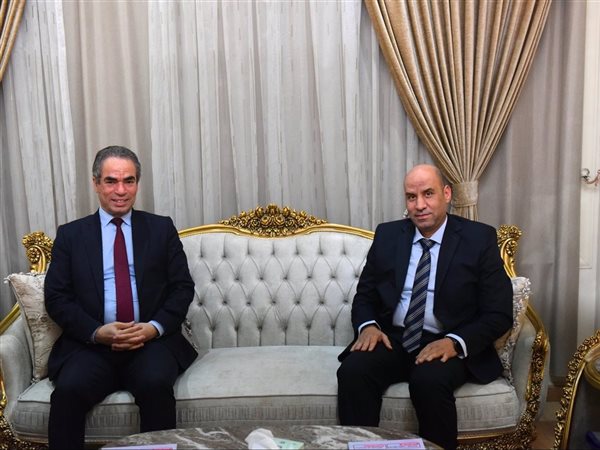 وزير العمل يستقبل رئيس الهيئة الوطنية للإعلام لترتيب أوضاع المذيعين الأجانب