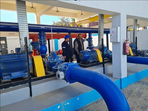 محمد صلاح يتفقد محطات مياه أخميم ويشدد على مطابقتها للمواصفات القياسية العالمية