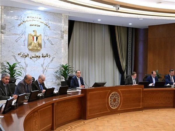 رئيس الوزراء يترأس اجتماع إدارة الأزمات لمتابعة تداعيات التصعيد العسكري وتأمين الاقتصاد