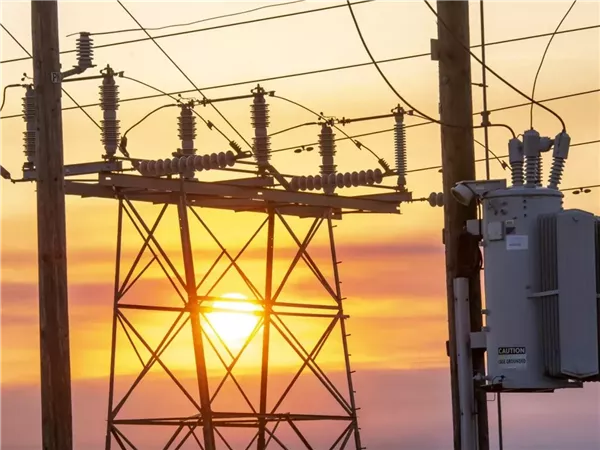 العراق يخسر 3200 ميجاوات كهرباء بعد توقف ضخ الغاز الإيراني بالكامل