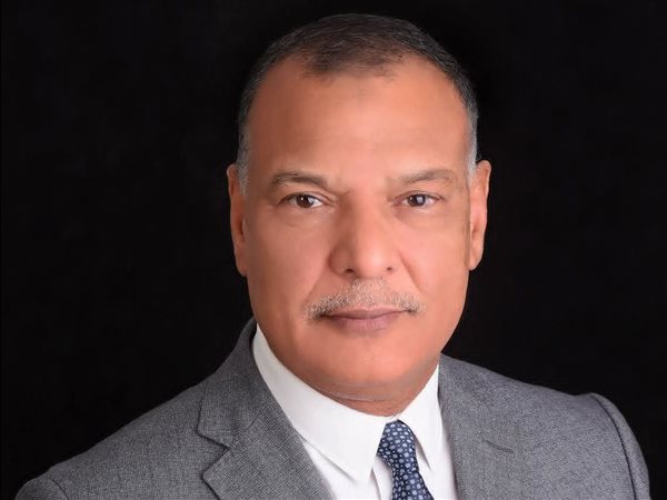 رئيس غرفة البحر الأحمر يطالب بمراعاة طبيعة المحافظات السياحية بقرارات الغلق