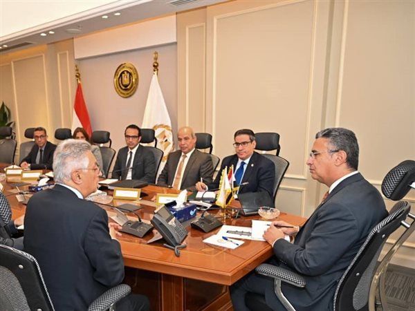 شريف فاروق: الاحتياطي الاستراتيجي آمن ويكفي لـ 6 أشهر للسلع الأساسية بمصر