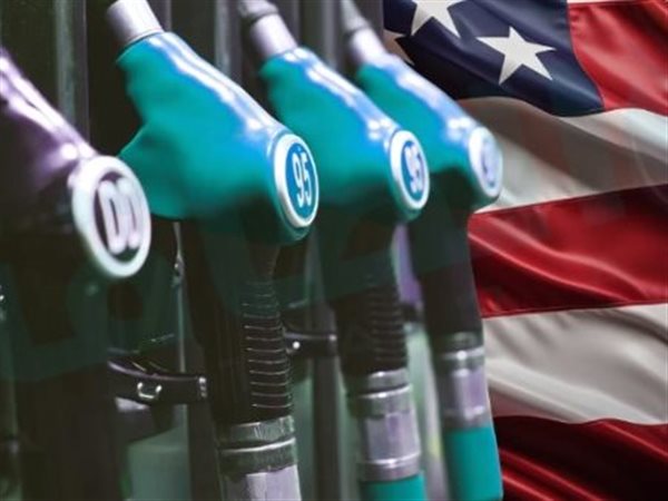 أسعار البنزين في أمريكا تقفز بنسبة 30% وتتجه نحو 4 دولارات