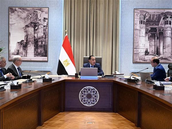 مدبولي يستعرض تقديرات موازنة 2026/2027 ويوجه بزيادة مخصصات قطاعي الصحة والتعليم