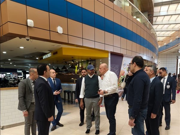 رئيس المصرية للمطارات يتابع انتظام العمليات التشغيلية بمطار شرم الشيخ 