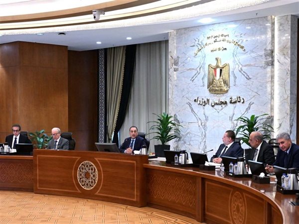 رئيس الوزراء يترأس اجتماع إدارة الأزمات لمواجهة تداعيات التصعيد العسكري بالمنطقة 