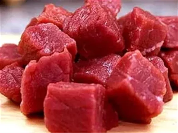 تراجع طفيف في أسعار اللحوم اليوم الأربعاء 25 مارس 2026.. والكندوز بـ 410 جنيهًا