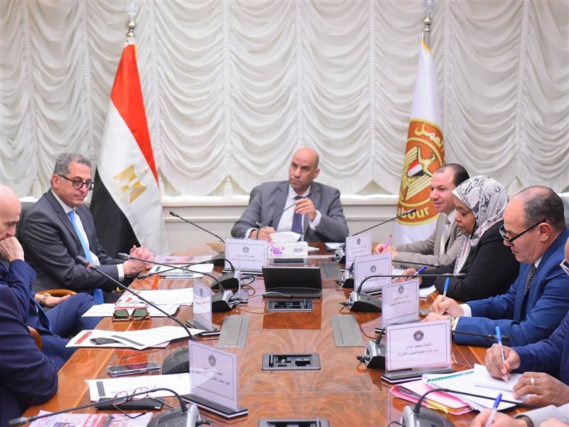 وزير العمل حسن رداد،