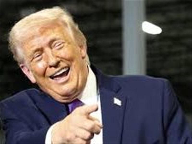 الرئيس الأمريكي دونالد