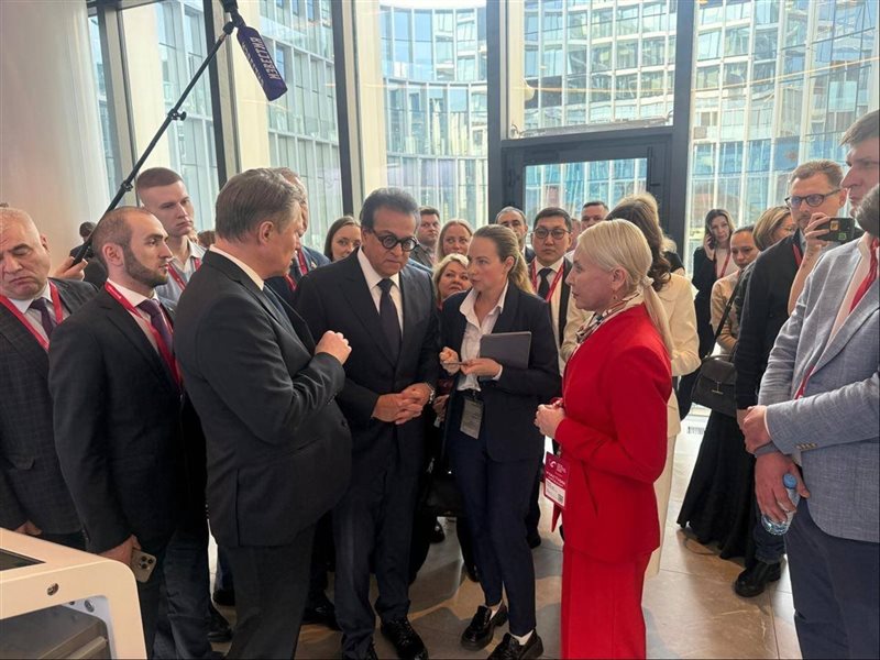 خالد عبدالغفار وزير الصحة 