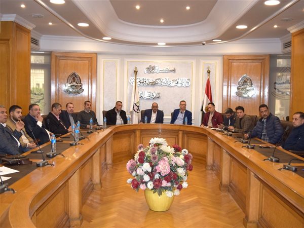 غرفة القاهرة تُشكّل لجنة لتيسير أعمال شُعبة الأسماك..انتخاب مصطفى جعفر رئيسًا بالإجماع