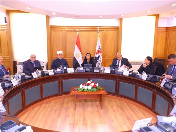 وزيرة التضامن تستعرض أعمال لجنة المراجعة الداخلية وإدارة المخاطر في بنك ناصر