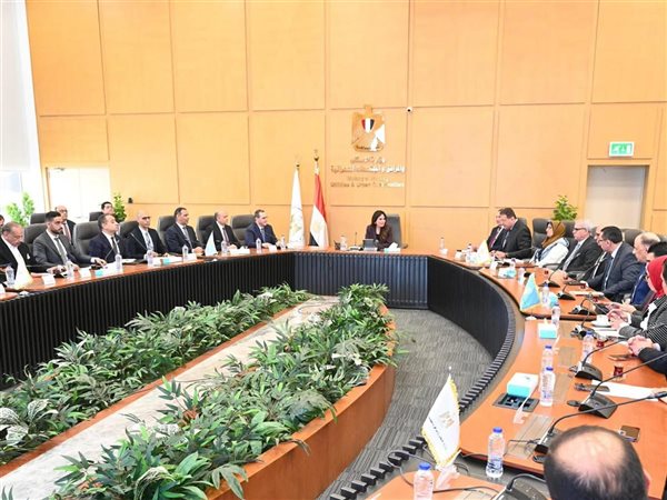 وزيرة الإسكان تعقد اجتماعًا موسعًا مع غرفة التطوير العقاري لبحث تعزيز التعاون المشترك