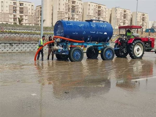 رئيس جهاز حدائق العاصمة يقود حملات ميدانية لتطهير شبكات الصرف